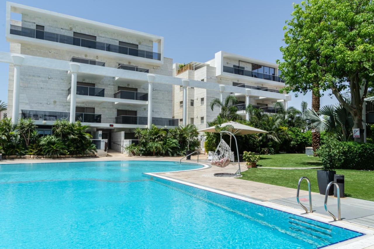 Апартаменты דירת גן פונה לבריכה - Pool Garden View Эйлат Экстерьер фото