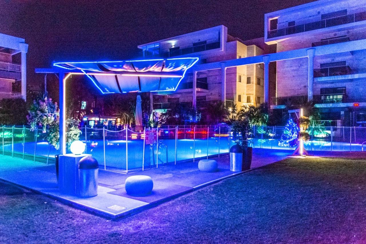 Апартаменты דירת גן פונה לבריכה - Pool Garden View Эйлат Экстерьер фото